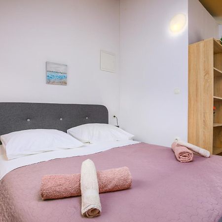 فندق Prima Insula Glamping Brusici المظهر الخارجي الصورة