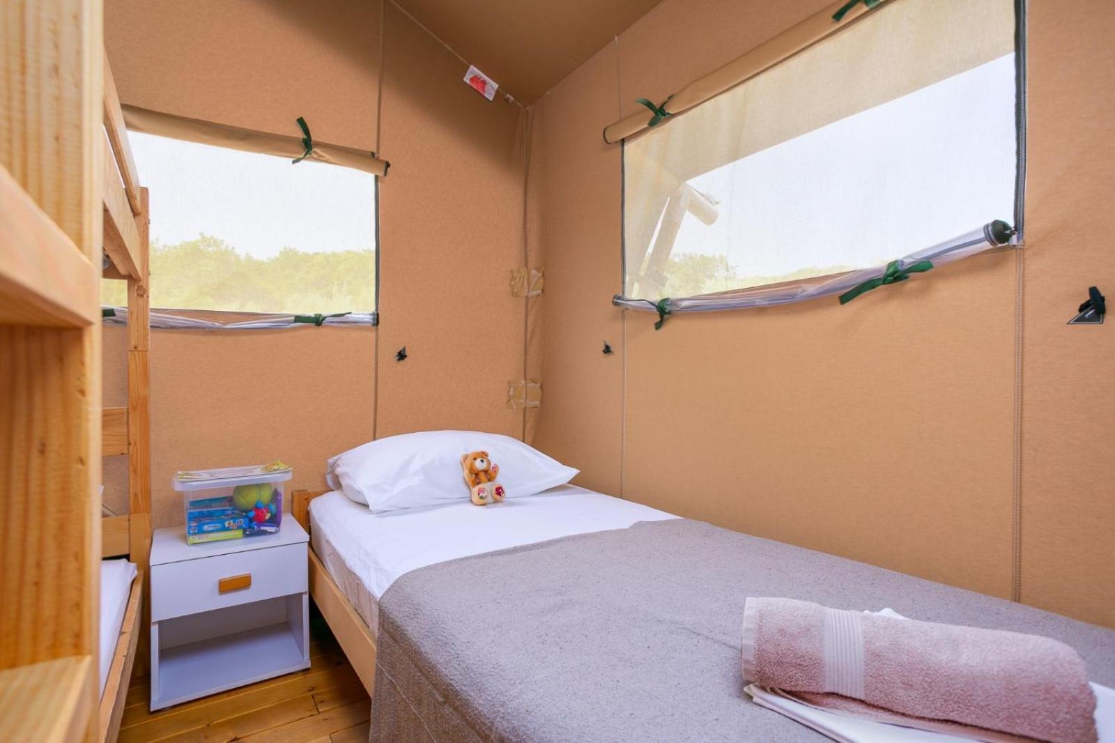 فندق Prima Insula Glamping Brusici المظهر الخارجي الصورة